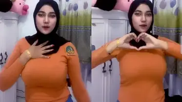 Bokep Indo Jilboobs Live Nakal Mendesah Nikmat poster